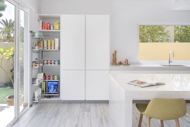 Kaiser German Kitchens supermarket internal unit for tall kitchen cabinetry